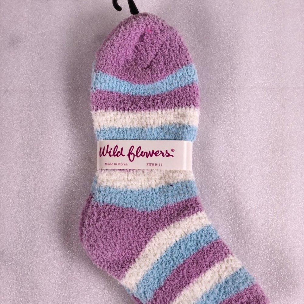 WILDFLOWERS Women's Purple Stripe Fuzzy Sock